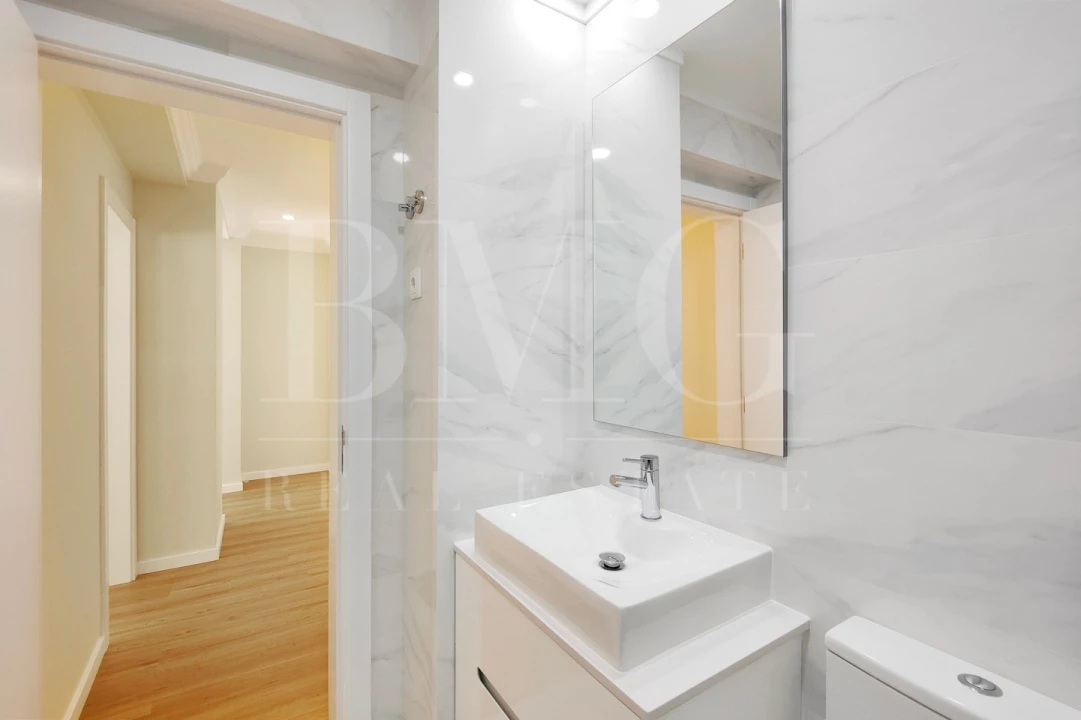 Apartamento T1 para Arrendamento em Algés, Linda-A-Velha e Cruz Quebrada-Dafundo Foto 3