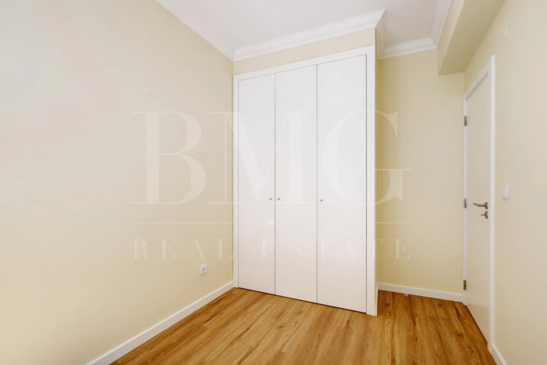Apartamento T1 para Arrendamento em Algés, Linda-A-Velha e Cruz Quebrada-Dafundo Foto 6