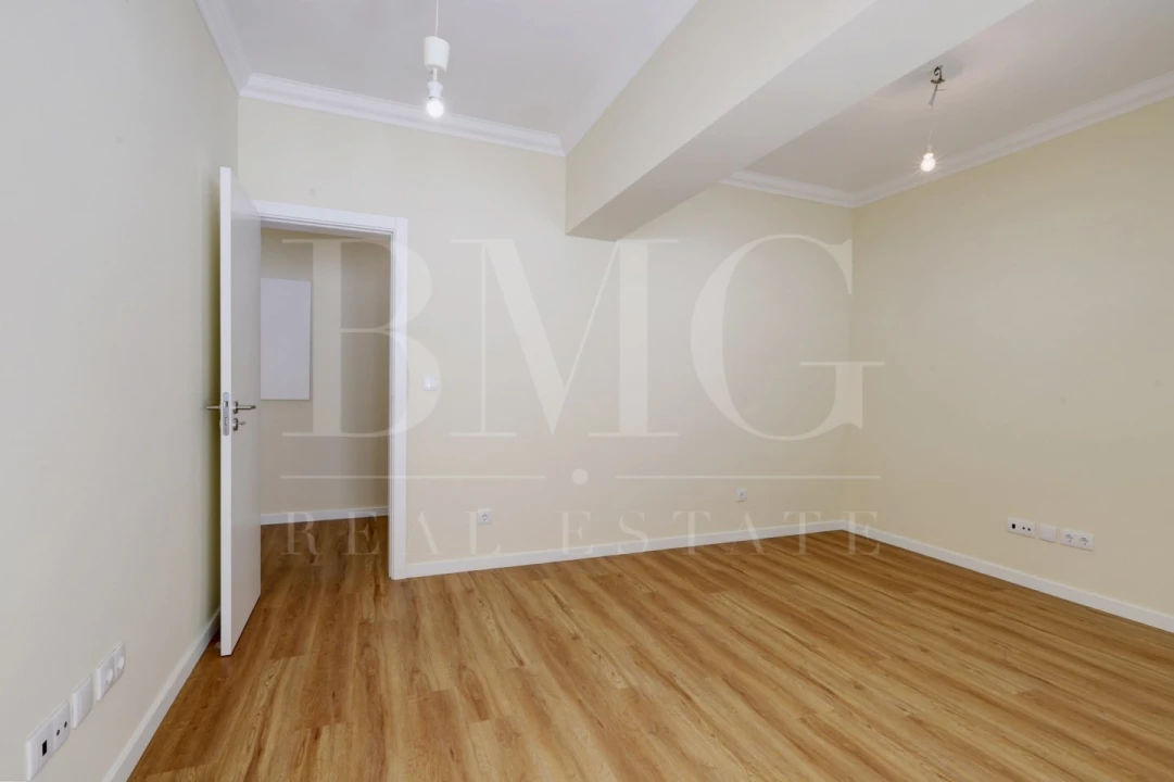 Apartamento T1 para Arrendamento em Algés, Linda-A-Velha e Cruz Quebrada-Dafundo Foto 10