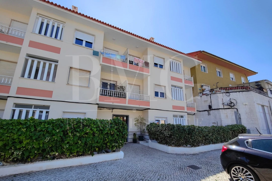 Apartamento T1 para Arrendamento em Algés, Linda-A-Velha e Cruz Quebrada-Dafundo Foto 23