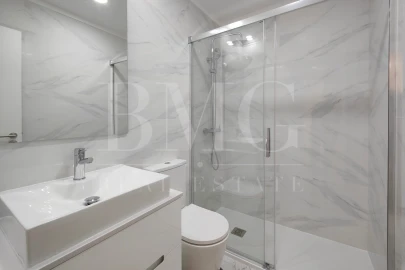 Apartamento T1 para Arrendamento em Algés, Linda-A-Velha e Cruz Quebrada-Dafundo