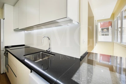 Apartamento T1 para Arrendamento em Algés, Linda-A-Velha e Cruz Quebrada-Dafundo