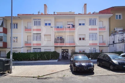 Apartamento T1 para Arrendamento em Algés, Linda-A-Velha e Cruz Quebrada-Dafundo