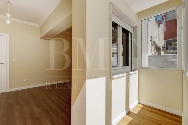 Apartamento T1 para Arrendamento em Algés, Linda-A-Velha e Cruz Quebrada-Dafundo Foto 14