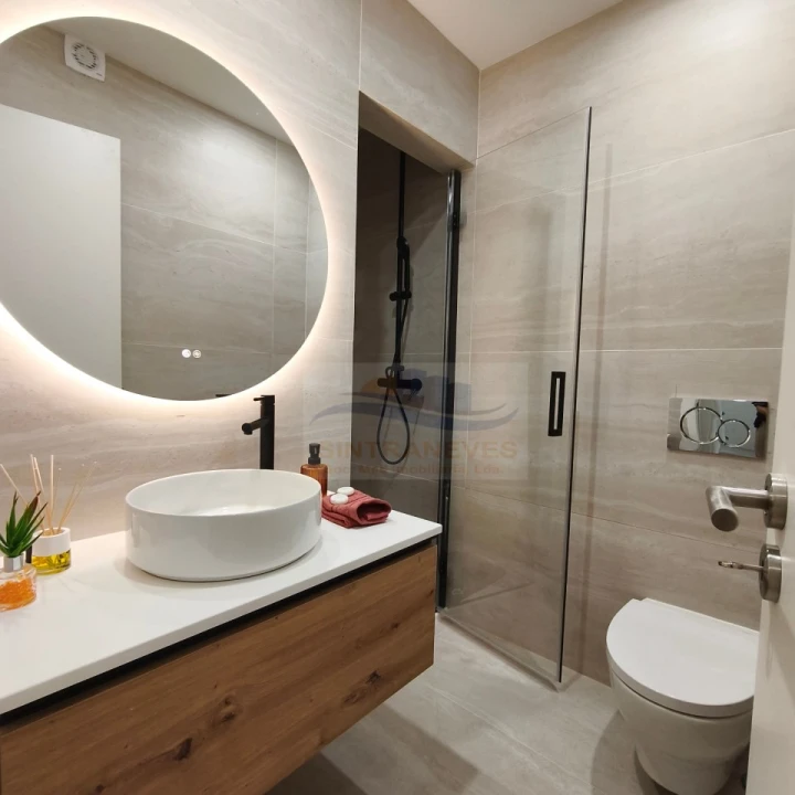 Apartamento T2 para Venda em Benfica Foto 14
