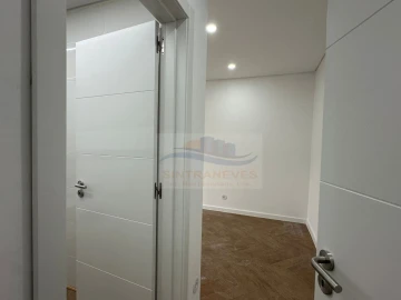 Apartamento T3 para Venda em Mina de Água