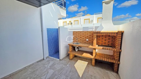 Moradia T3 para Venda em Vila Real de Santo Antonio