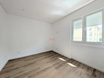 Apartamento T2 para Arrendamento em Seixal