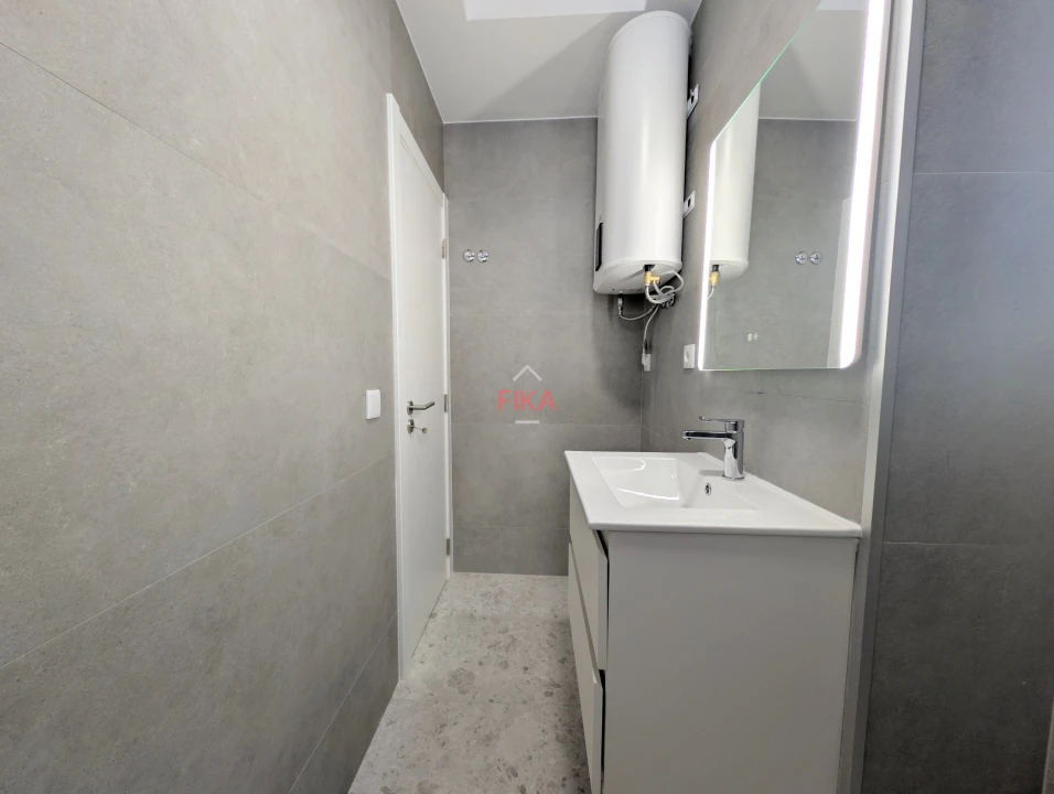 Apartamento T2 para Arrendamento em Seixal Foto 14