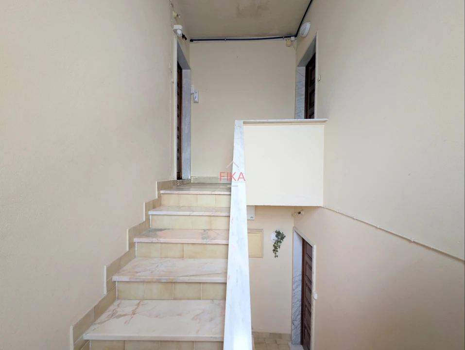 Apartamento T2 para Arrendamento em Seixal Foto 21
