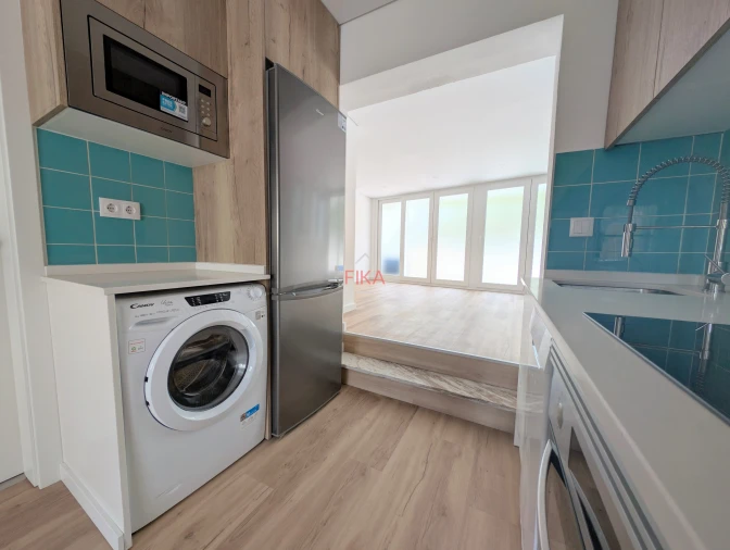 Apartamento T2 para Arrendamento em Seixal Foto 4