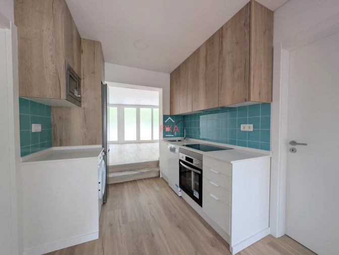 Apartamento T2 para Arrendamento em Seixal Foto 2