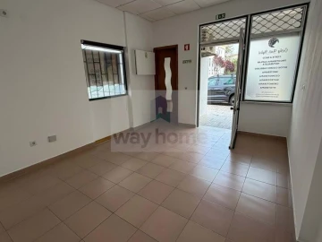 Negócio para Venda em São Domingos de Rana