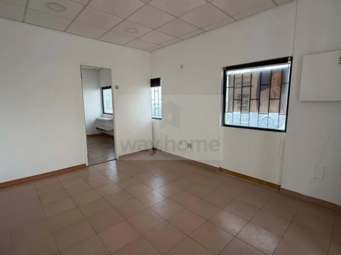 Negócio para Venda em São Domingos de Rana Foto 6