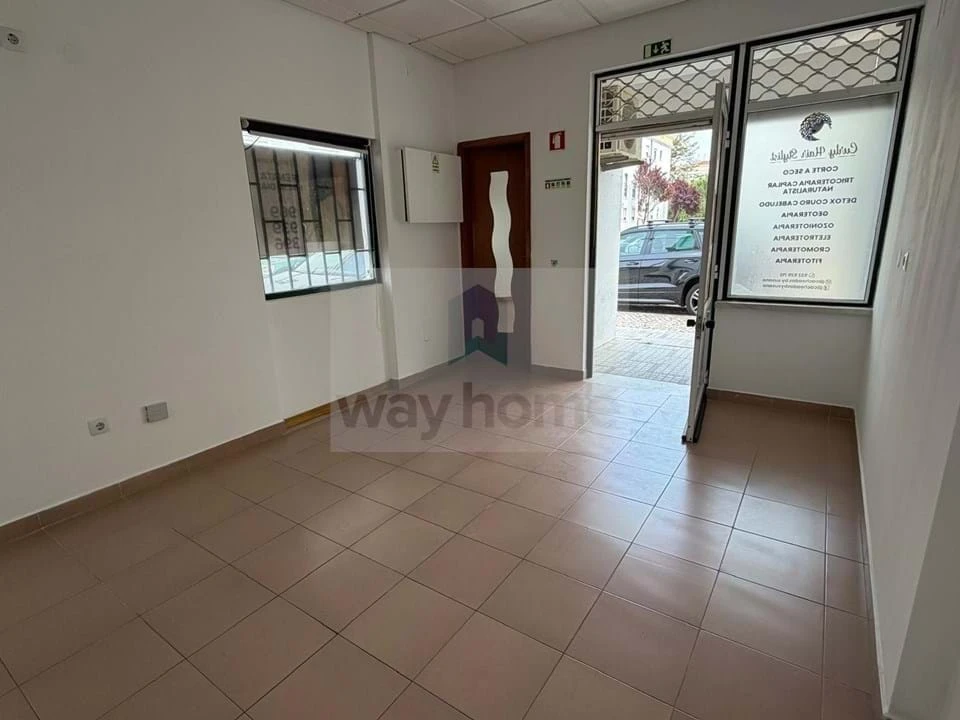 Negócio para Venda em São Domingos de Rana Foto 11