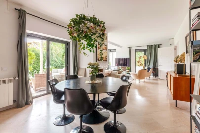 Moradia T5 para Venda em Carcavelos e Parede