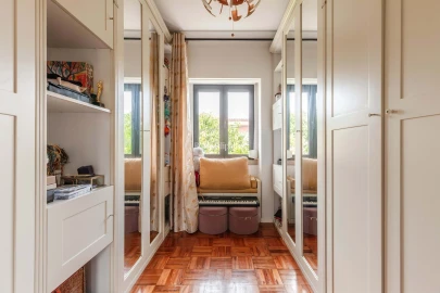Moradia T5 para Venda em Carcavelos e Parede