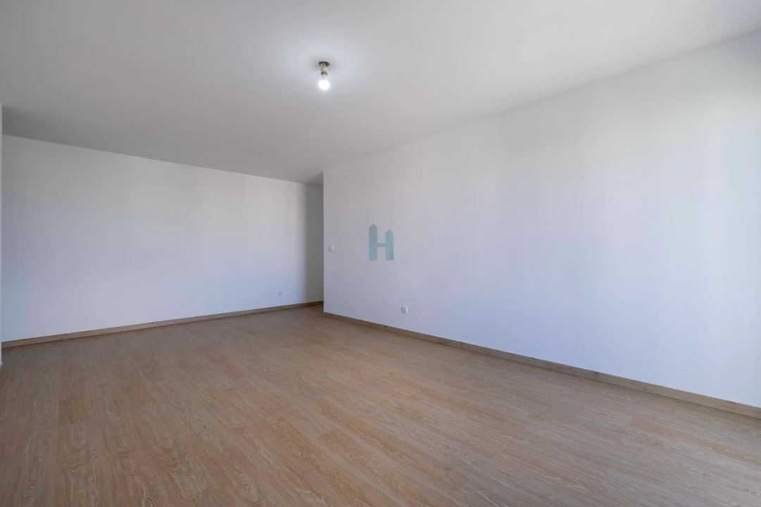 Apartamento T2 para Venda em Portimão Foto 12
