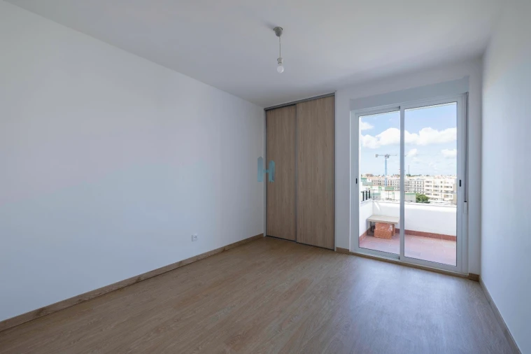 Apartamento T2 para Venda em Portimão Foto 17