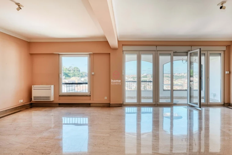 Apartamento T2 para Venda em São Vicente Foto 8