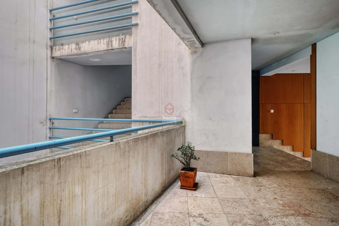 Apartamento T2 para Venda em Misericórdia Foto 19