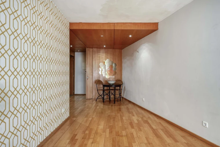 Apartamento T2 para Venda em Misericórdia Foto 3