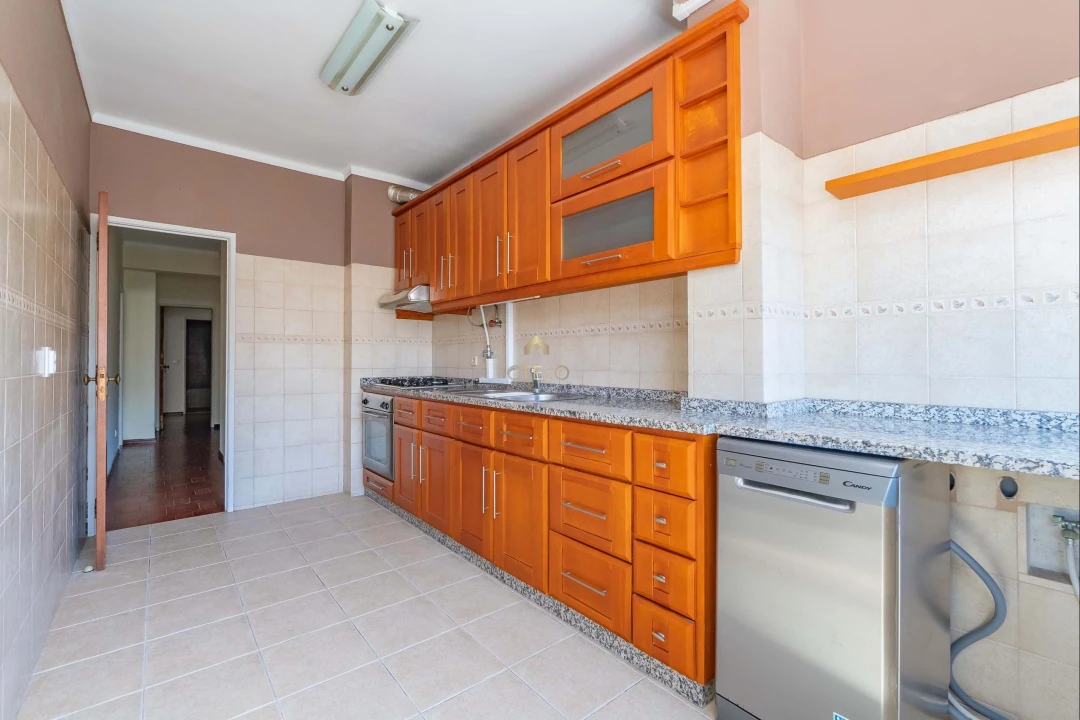 Apartamento T3 para Venda em Santa Iria de Azoia, São João da Talha e Bobadela Foto 11