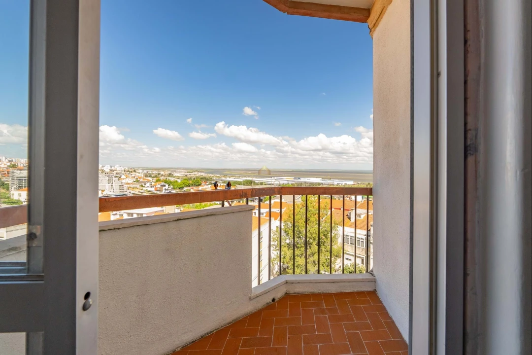 Apartamento T3 para Venda em Santa Iria de Azoia, São João da Talha e Bobadela Foto 30