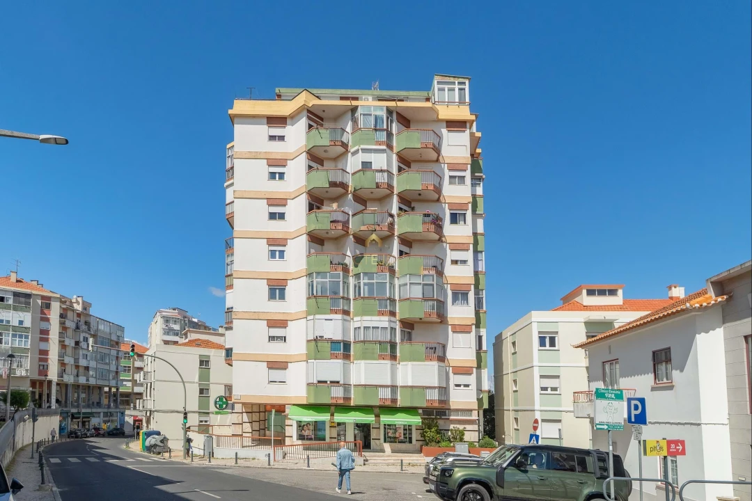 Apartamento T3 para Venda em Santa Iria de Azoia, São João da Talha e Bobadela Foto 1