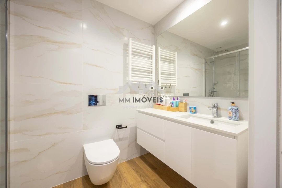 Apartamento T4 para Venda em Paranhos Foto 51