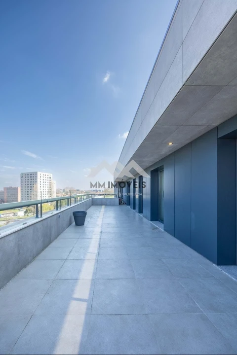 Apartamento T4 para Venda em Paranhos