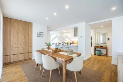 Apartamento T4 para Venda em Paranhos