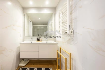 Apartamento T4 para Venda em Paranhos