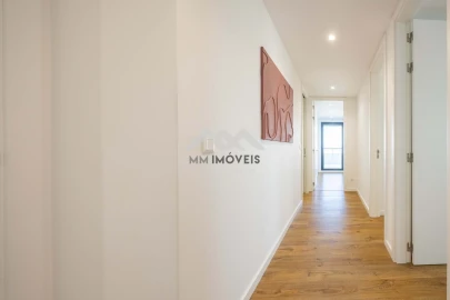Apartamento T4 para Venda em Paranhos