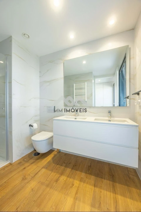 Apartamento T4 para Venda em Paranhos