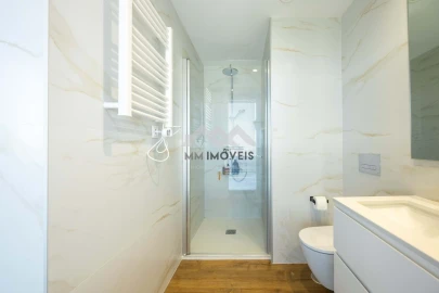 Apartamento T4 para Venda em Paranhos