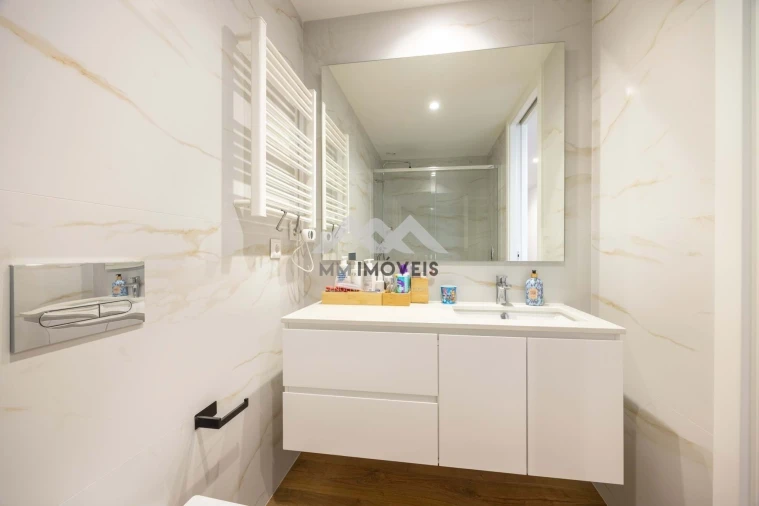 Apartamento T4 para Venda em Paranhos Foto 31