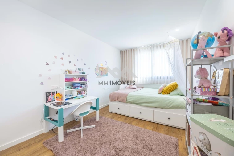 Apartamento T4 para Venda em Paranhos Foto 20