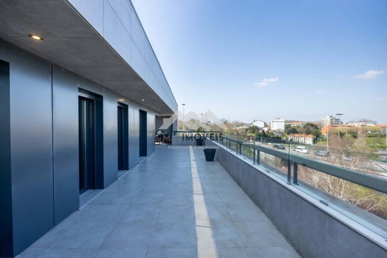 Apartamento T4 para Venda em Paranhos Foto 69