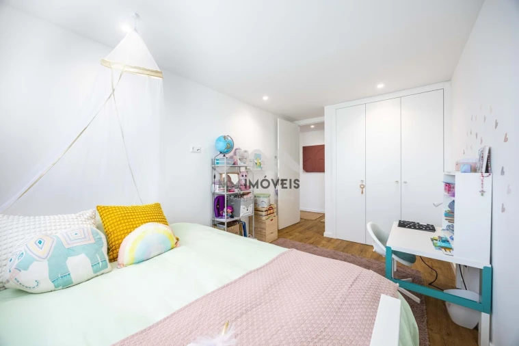 Apartamento T4 para Venda em Paranhos Foto 22
