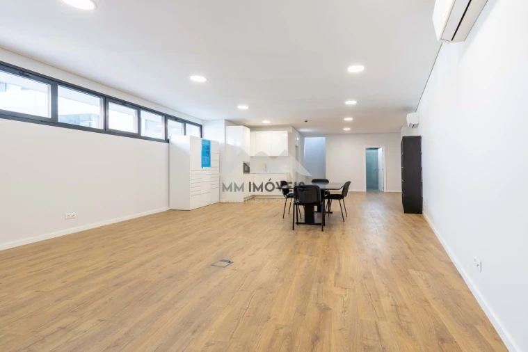 Apartamento T4 para Venda em Paranhos Foto 50