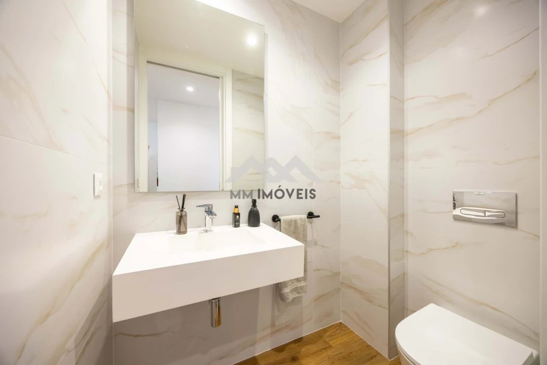 Apartamento T4 para Venda em Paranhos Foto 45
