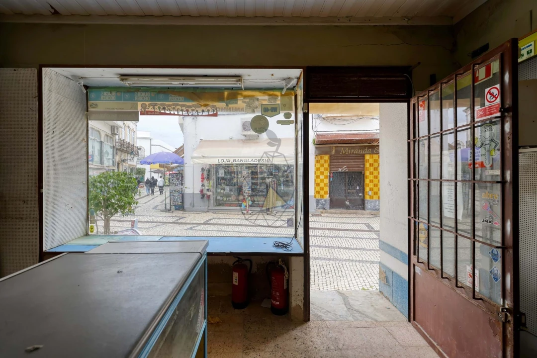 Prédio para Venda em Olhão Foto 12