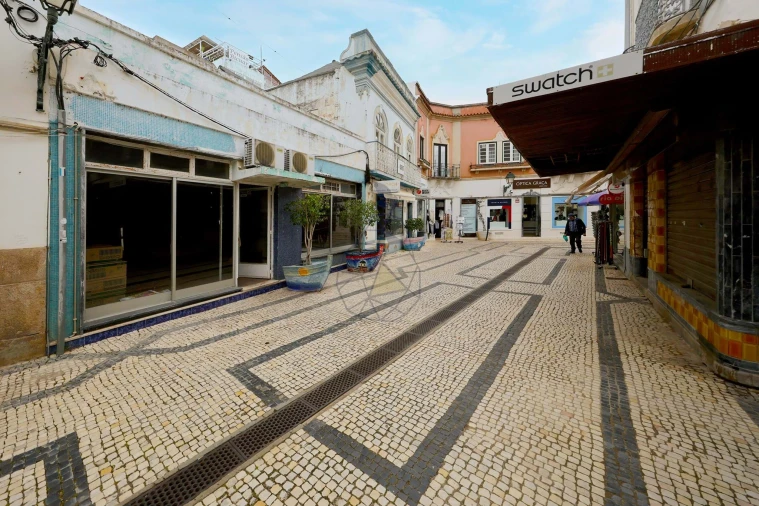 Prédio para Venda em Olhão Foto 51