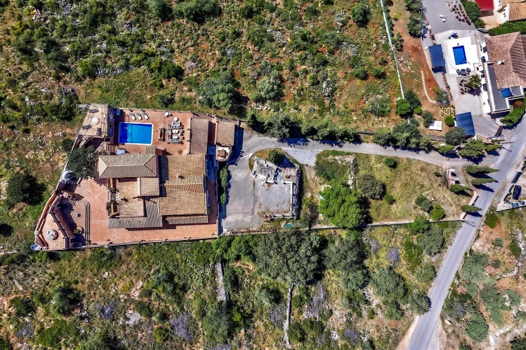 Moradia T5 para Venda em Santa Barbara de Nexe Foto 25