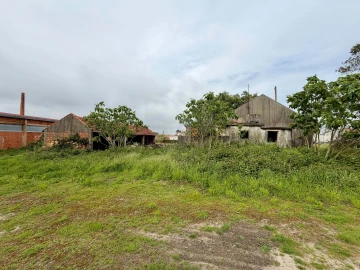Moradia T5 para Venda em Pedreiras