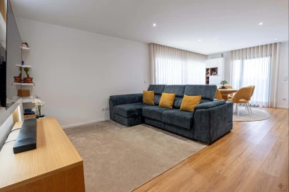 Apartamento T2 para Venda em Santa Marinha e São Pedro da Afurada
