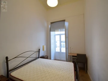 Apartamento T4 para Venda em Caia, São Pedro e Alcáçova