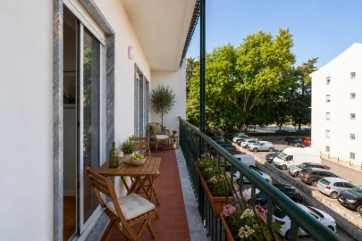Apartamento T3 para Arrendamento em Carcavelos e Parede