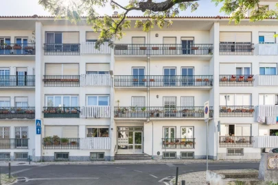 Apartamento T3 para Arrendamento em Carcavelos e Parede